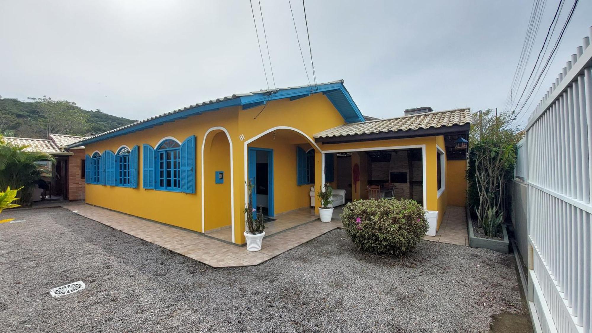 Casa 300M Da Praia Com Lindo Jardim! ฟลอเรียนอโปลิส ภายนอก รูปภาพ